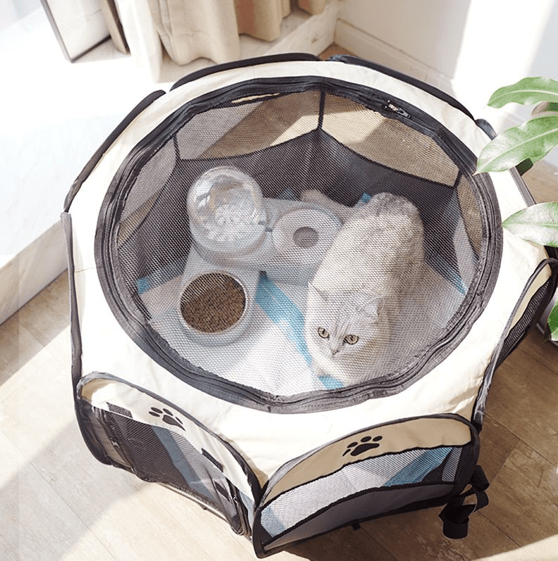 Pet Play Pen : For Indoor / Outdoor Use. Collapsible, portable, lightweight