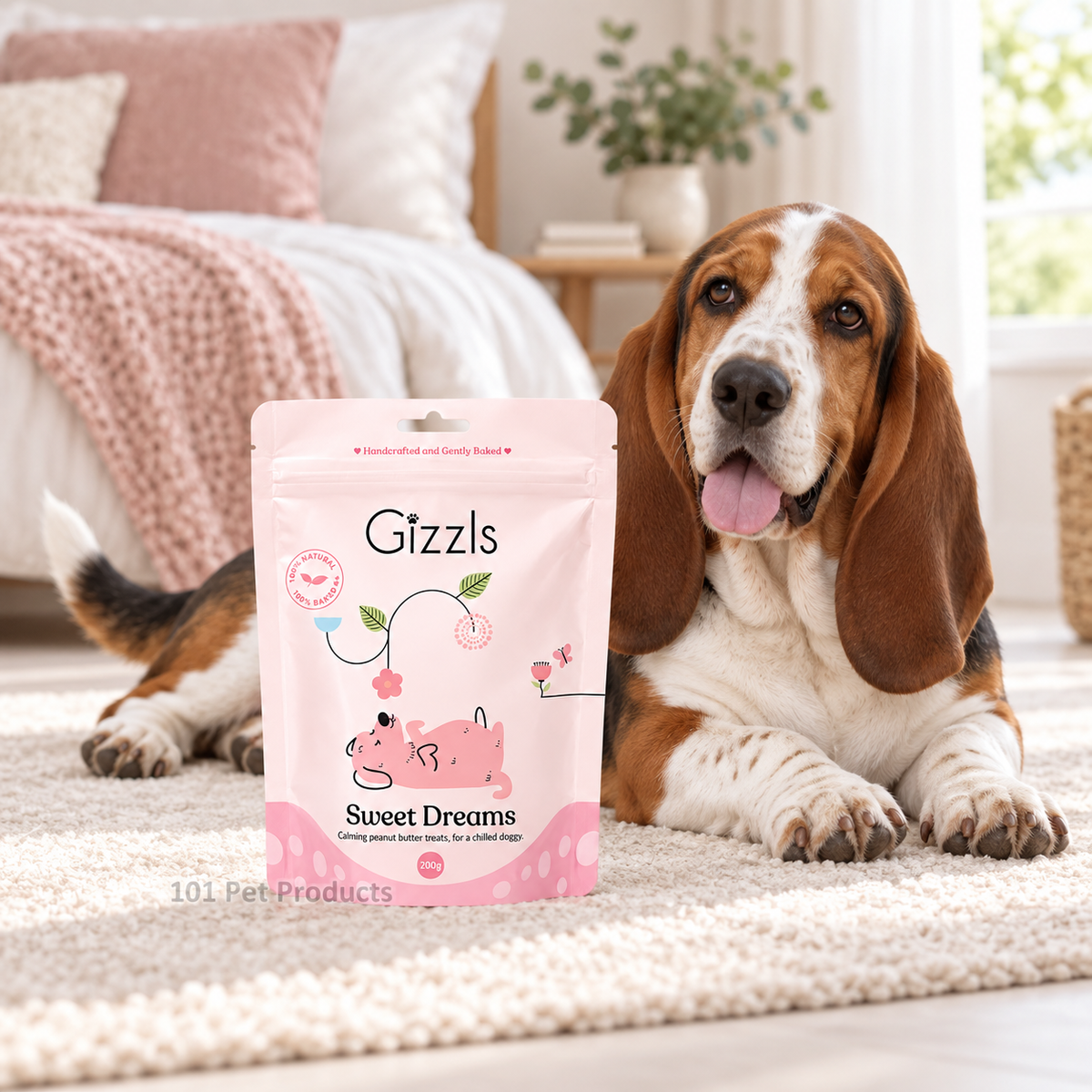 Gizzls Sweet Dreams Dog Treats (200 g) lifestyle image